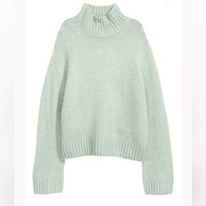 H&M Light Green Turtleneck Sweater